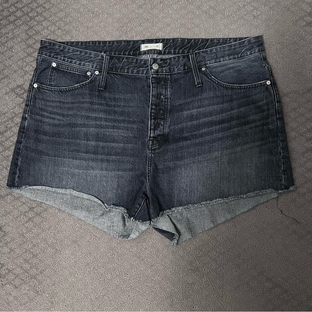MADEWELL Relaxed Denim Shorts - Blackwash - Size 36